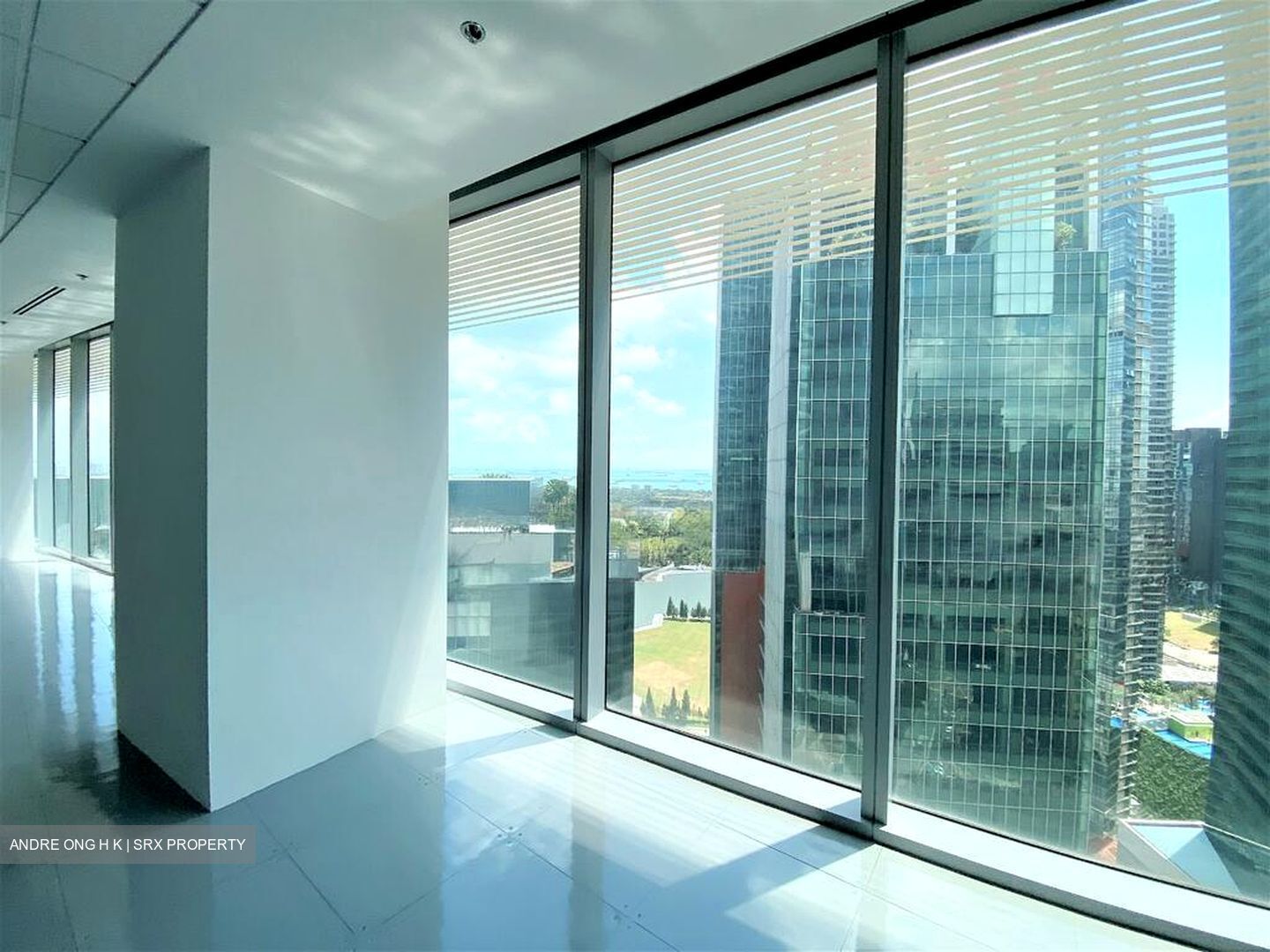 Ocean Financial Centre (D1), Office #592847271